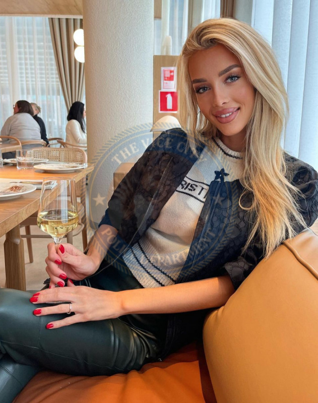 Адемасова Екатерина - эскорт от 50к Адемасова Екатерина - эскорт от 50к