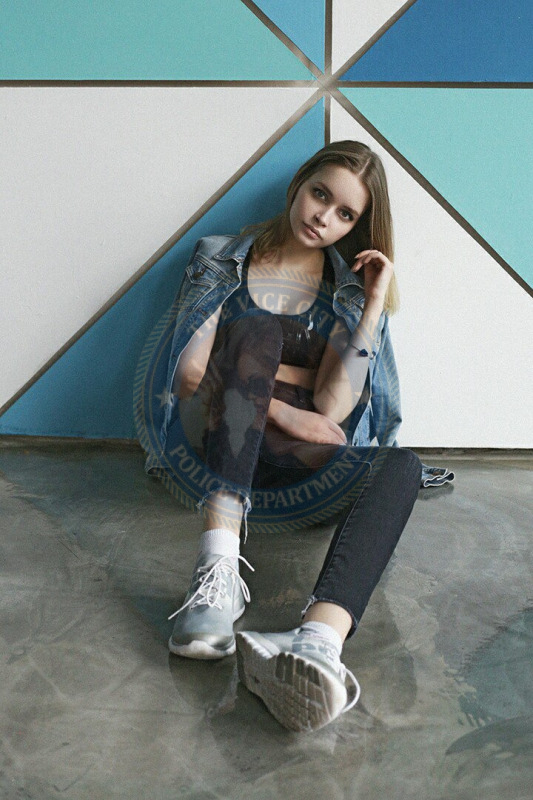 Синещек Ксения - эскортница 1994 г.р. Синещек Ксения - эскортница 1994 г.р.