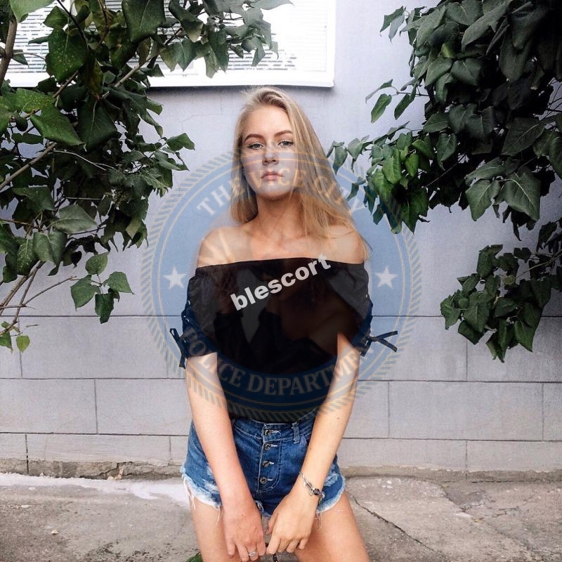 Позднякова Диана - эскортница 2002 г.р. Позднякова Диана - эскортница 2002 г.р.