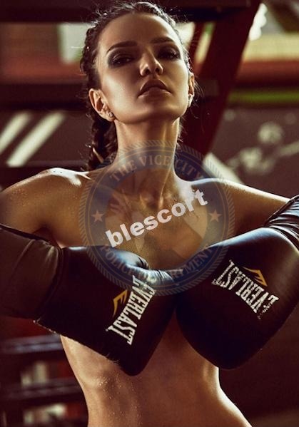 Шарипова Аделя - эскортница 1986 г.р. Шарипова Аделя