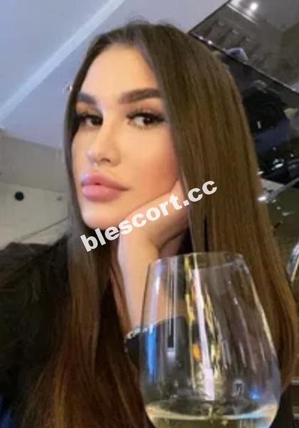 Эскортницы Фаткуллина Аделина
