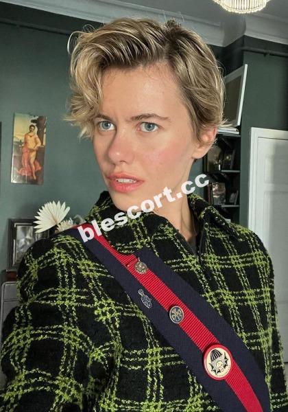 Эскортницы Симонович Паулина