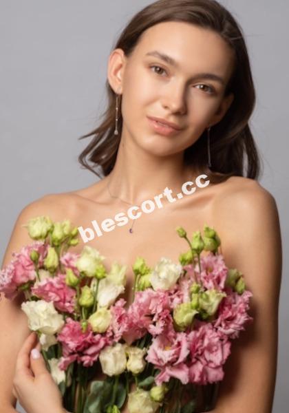 Эскортницы Смирнова Кристина