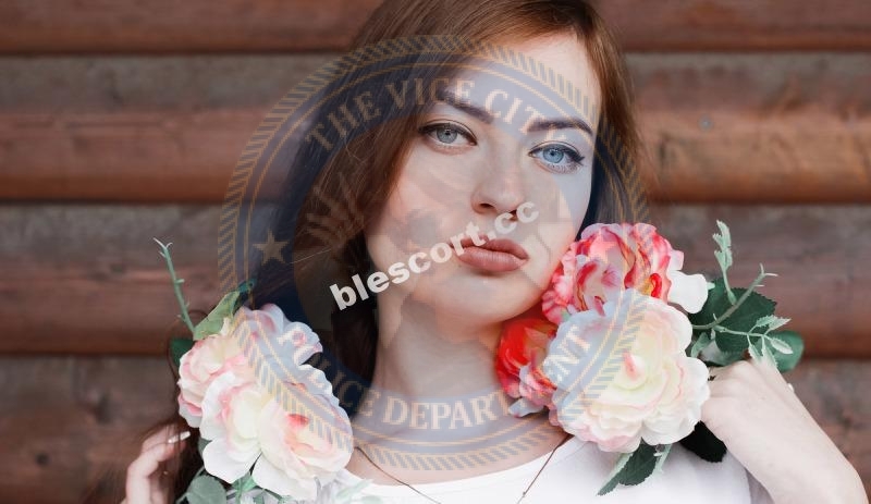 Кузьмичевская Виктория - эскортница 1999 г.р. Кузьмичевская Виктория - эскортница 1999 г.р.