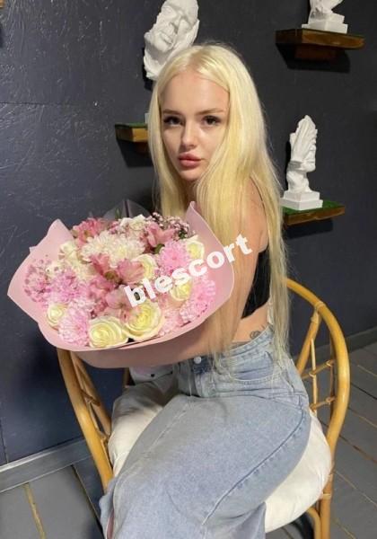 Эскортницы Воронова Юлия