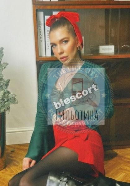 Семенова Анна - сутенер 1994 г.р. Семенова Анна
