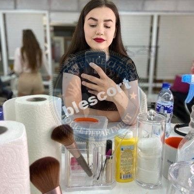 Сумец Елизавета - эскортница 2002 г.р. Сумец Елизавета - эскортница 2002 г.р.