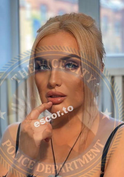Азалия Автономова